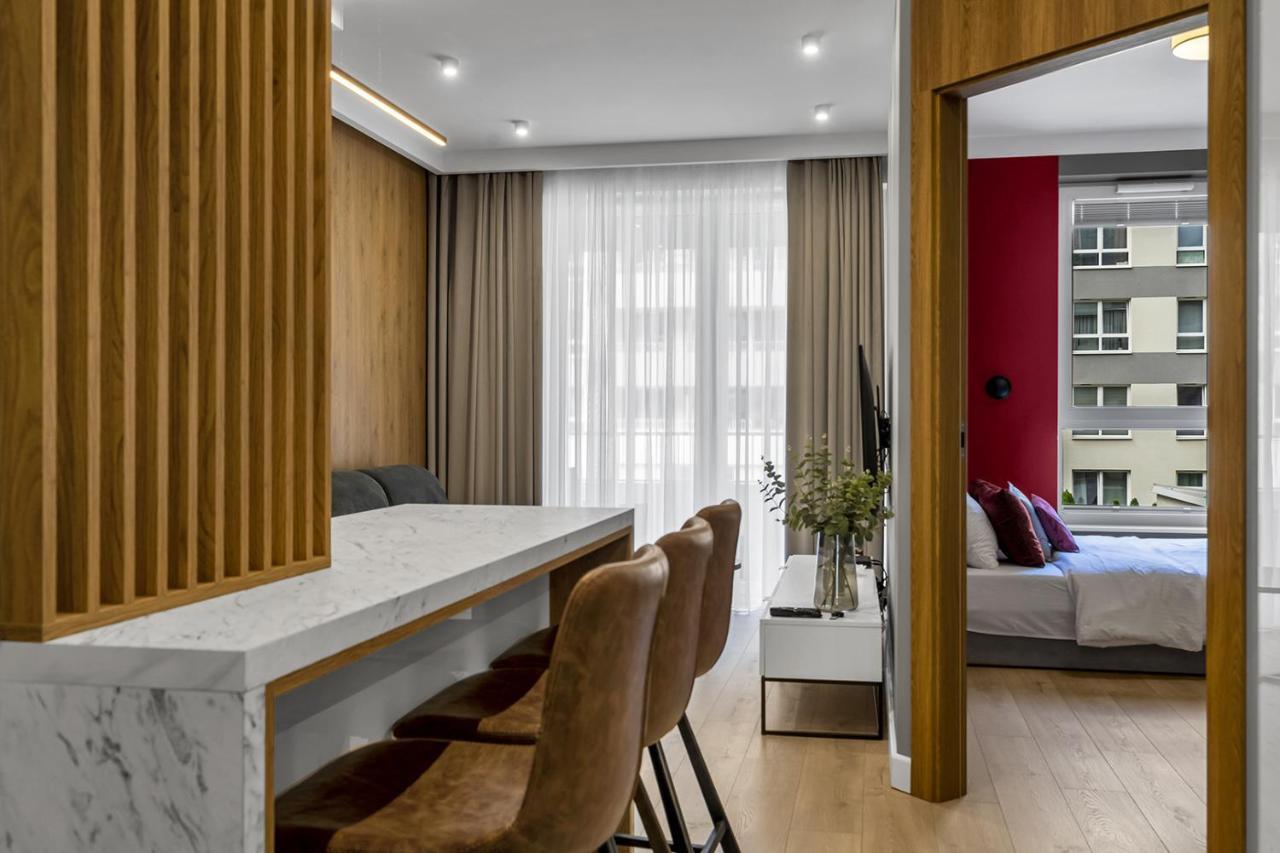 Lotnisko Chopina Modern Apartment وارسو المظهر الخارجي الصورة