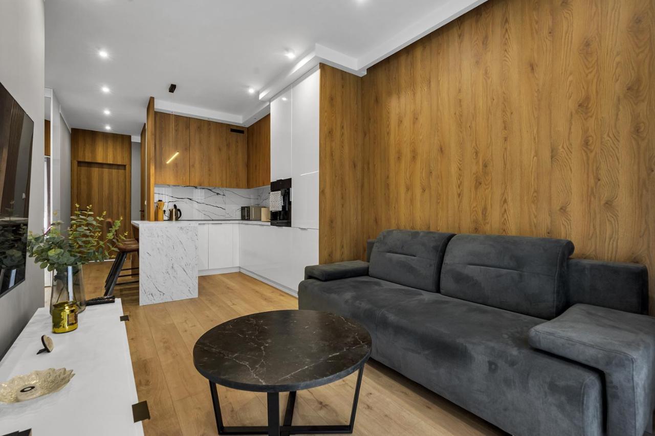 Lotnisko Chopina Modern Apartment وارسو المظهر الخارجي الصورة