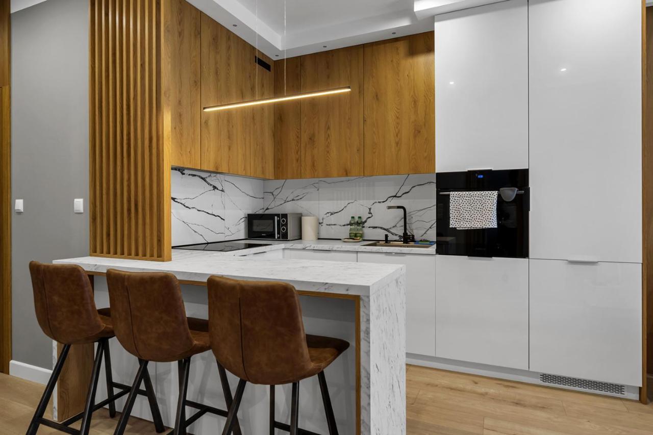 Lotnisko Chopina Modern Apartment وارسو المظهر الخارجي الصورة
