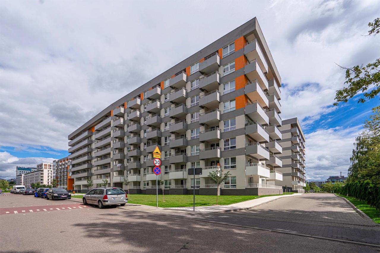 Lotnisko Chopina Modern Apartment وارسو المظهر الخارجي الصورة