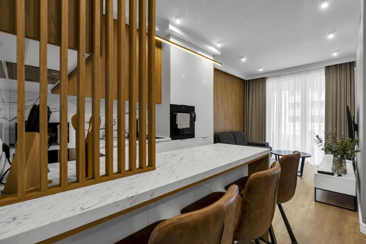 Lotnisko Chopina Modern Apartment وارسو المظهر الخارجي الصورة